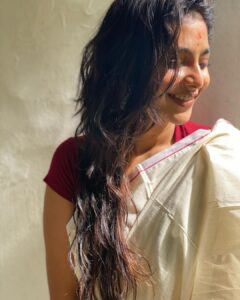 Aishwarya Lekshmi Instagram - Posting coz this very very cute person told me I should ! @shraddhasrinath 🥲 You made my day okey