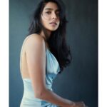 Aishwarya Lekshmi Instagram - Let me distract you 💙 @vaishnavpraveen . @theitembomb . @nittigoenka . @the.mad.hair.scientist . @deme_love_