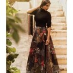 Aishwarya Lekshmi Instagram – Thankyou @ashwin.thiyagarajan for this beautiful patchwork skirt. 
Hairband from @rajianand 📸 : @balakumaran.19