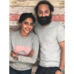 Aishwarya Lekshmi Instagram - One year of Varathan !! @amalneerad_official @suhas_suhas_ @sharaf_u_dheen @littil_swayamp @vijileshkarayad @masharhamsa @arjun_ashokan @sushintdt @nazriyafahadh @aswathimohanan_ @vivek__harshan @chethan_j_lal @sharfu_amishaff @unnimango PS : This is a picture from our narration together, and we were checking how Priya and Abi would look .