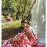 Aishwarya Lekshmi Instagram - இயற்கைக்கு நன்றி …. சேலை : @raw_mango Iyarkaikku Nandri … Thanks to nature 🌱 Tenkasi
