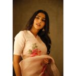 Aishwarya Lekshmi Instagram - Conversation 2 : (but its a prequel to conversation 1 , so conversation 2 is actually the Beginning of this , get it ? ) So Conversation 2: Saree is classy , so try to be classy, Aishwarya hello, u there ? I can try classy or i can speak , you decide. Ok Captured in silence by : @_leonbritto Saree : @picchika Citrine neckpiece : @kirikiri.in #inthemoodforlovebgm