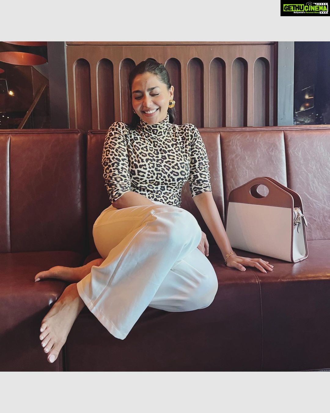 Aishwarya Lekshmi Instagram - Whites ,Tans and 🐆