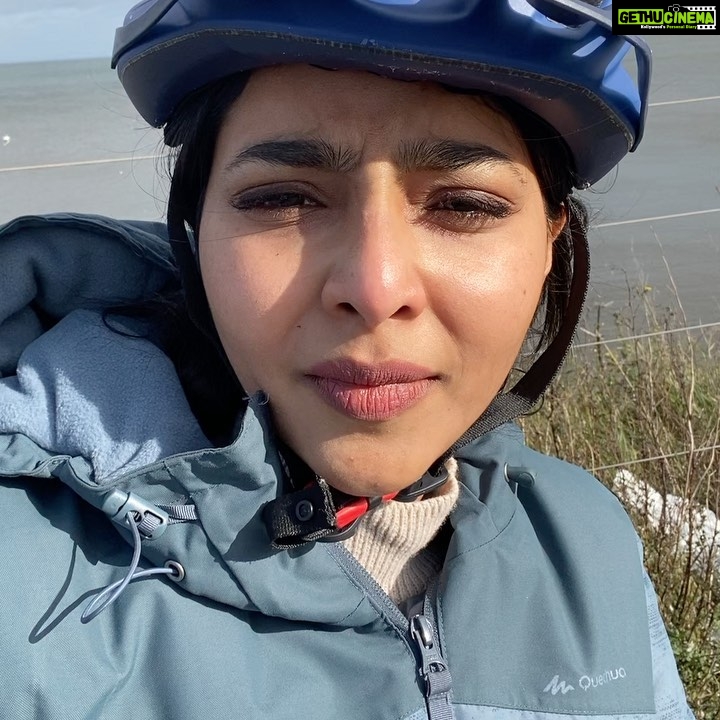 Aishwarya Lekshmi Instagram - Quite an out of body experience cycling 40+ kilometres, about 5 hours and in this beauuutiful country. Edinburgh , you have my heart and i think my soul and hip too, not able to feel those anymore! Edinburgh, United Kingdom