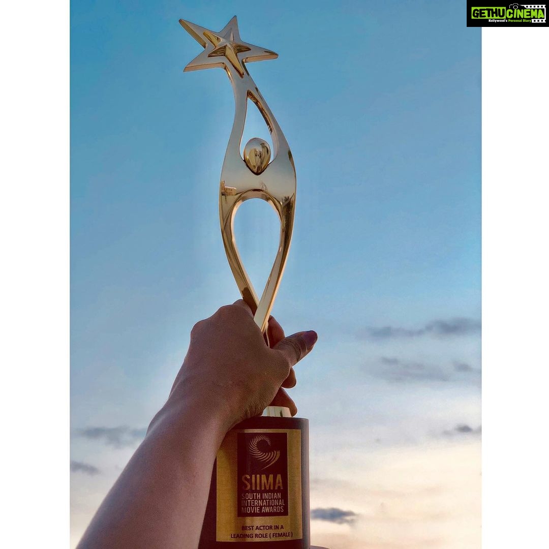 Aishwarya Lekshmi Instagram - Thankyou so much #Siima. #varathan