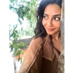 Aishwarya Lekshmi Instagram – 🌧🌧🌳🌲🌴🌱🍃🤳