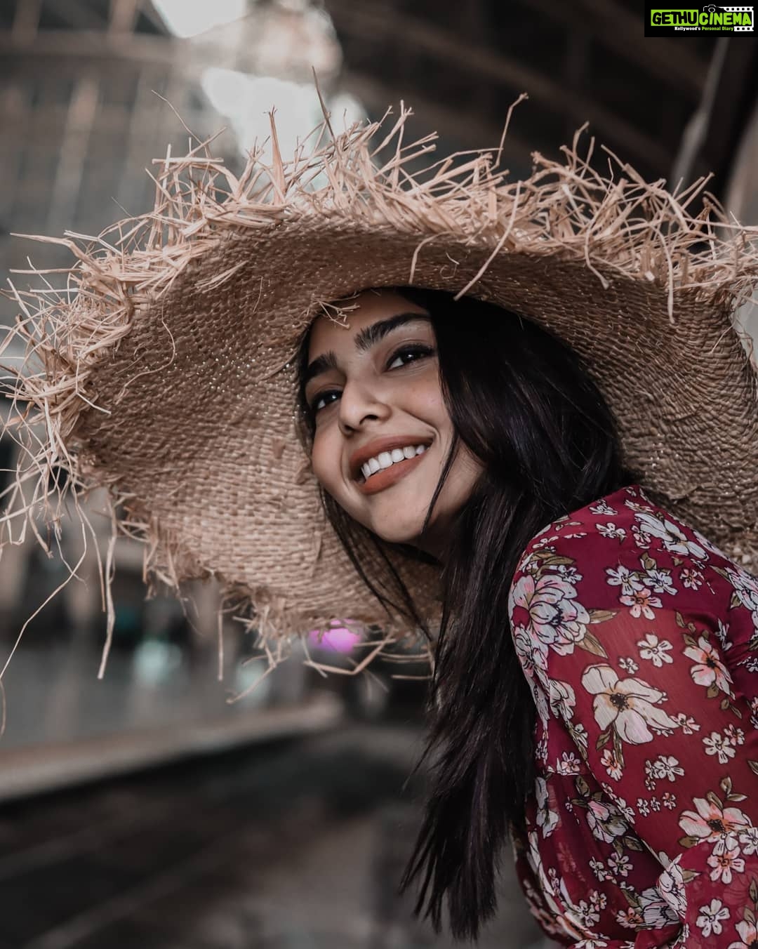 Aishwarya Lekshmi Instagram - Coz Ranju likes these pictures:) 📸 @worky_lyfe