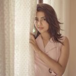 Aishwarya Lekshmi Instagram - @_a.killer.eye_ ... You are the reason why I faced the camera for the first time ! (Not counting my passport photographs :p) You are the reason I’m here 😘 I love you brother ... and I adore the pictures you click !