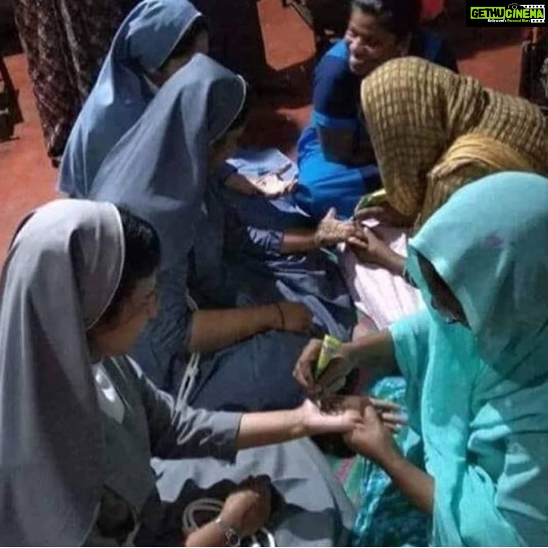 Aishwarya Lekshmi Instagram - United We stand even after a Fall ! Eid Mubarak Kerala 🙏