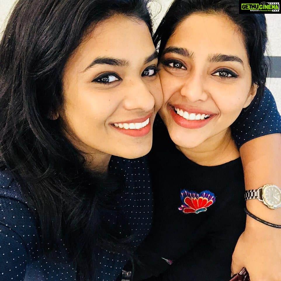Aishwarya Lekshmi Instagram - Darlingessttt!!! #missingsalready