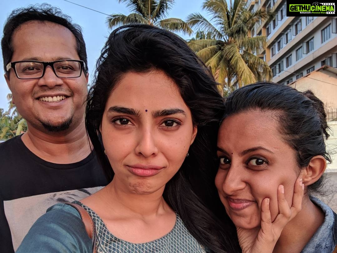 Aishwarya Lekshmi Instagram - Sweet nothings 😋 #random #whyonly10instagram #butwhybutwhy
