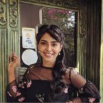 Aishwarya Lekshmi Instagram - @cafe_papaya !!! This place holds such a sweet memory for me! Final Audition for Mayaanadhi happened here :) #luckyplace JUMPSUIT & TOP : COVERSTORY I LULU MUA : @seemaharidas STYLING : @stephy_zaviour #mayaanadhi