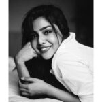 Aishwarya Lekshmi Instagram – Photography : @rohitsabu 
Styling : @preethinedumaran