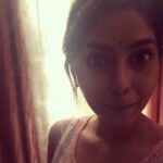 Aishwarya Lekshmi Instagram – I have a boomeranging disorder . 🤷🏽‍♀️ #shorrrieeee #🙏🏻 #latestreasontoboomerang