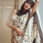 Aishwarya Lekshmi Instagram - ☕️ Saree @houseofthreestudio Earrings @radhikaagrawalstudio Styled by @jukalker Photographer @eshaangirri