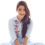Aishwarya Lekshmi Instagram – On Camera : @iamkishoreradhakrishnan 
#lightslove