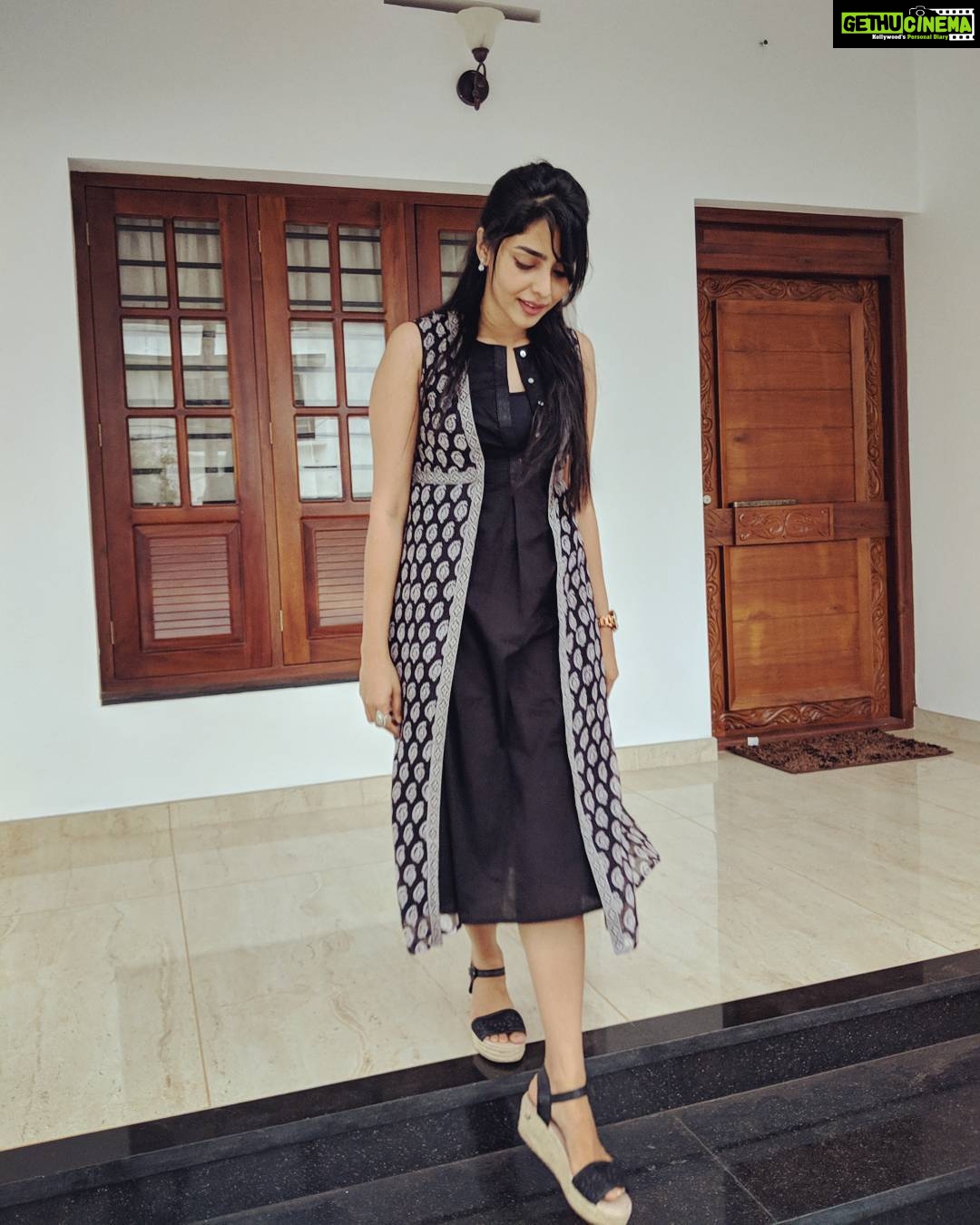 Aishwarya Lekshmi Instagram - Finally the name I badly wanted to put! Styled by : @stephy_zaviour for Mayanadhi Audio Launch #Mayaanadhi Songs 💓💓💓💓 I just can't wait :)