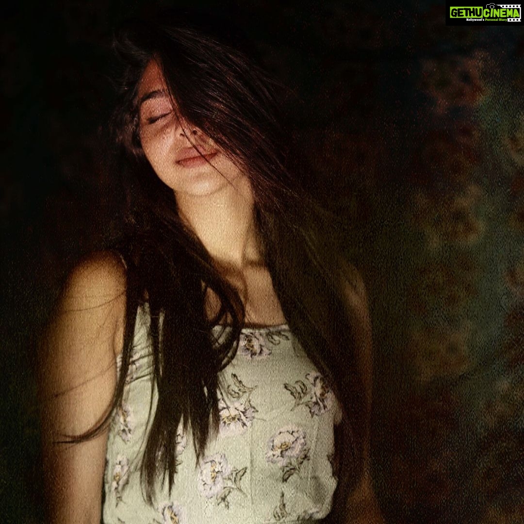 Aishwarya Lekshmi Instagram - Live Wild.Flower Child. Photography: @flying_asplif_ #swipeleft