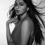 Aishwarya Lekshmi Instagram - Grayscale 🖤 On camera : @iamkishoreradhakrishnan #bokehtree #monochromephotography