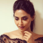 Aishwarya Lekshmi Instagram – Let our eyes do the talking! #myloveforthisseries