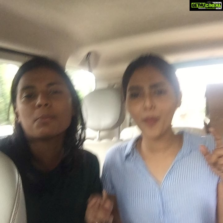 Aishwarya Lekshmi Instagram - Konjam abhaasam! 😬