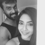 Aishwarya Lekshmi Instagram - Working with one of my fav man!! @mobinkurien #photoshootready Indiranagar