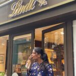 Aishwarya Rajesh Instagram - Day 2 in paris ❤️ #paris #parisfrance #pariscity Travel partner @gtholidays.in