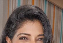 Aishwarya Sakhuja Instagram - Nope, not struggling. Just Transitioning 😎 . . #hola #trendingreels #reelsinstagram #reeling #reels #feelkaroreelkaro #feelitreelit #aishwaryasakhuja #reelitfeelit