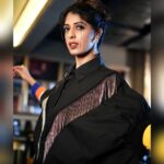 Aishwarya Sakhuja Instagram - I don't let anything stop me. Like a phoenix I rise back stronger! . . 📍: @bandramitron . . #photooftheday #instagood #instadaily #fyp #goodtimes #goodvibes #positivevibes #style #photo #lookbook #ootd #fashion #fyp #tuesdayvibes #aishwaryasakhuja