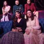 Akanksha Puri Instagram - Sangeet Ho toh Aisa ❤️ Thank you guys for always being my strongest pillars 😘 Couldn’t have done this without you ❤️ #yearsoftogetherness #friendsforever @satarupapyne @veermotani @gaurav_richboyz 🥰🎉 . . #mikadivohti #swayamvarmikadivohti #mikasingh #mikasha #akankshapuri #photooftheday #goodvibes #sangeet #wedding #happy #beingme #❤️