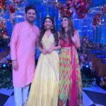 Akanksha Puri Instagram - From the Haldi and Mehendi night with my mains @immansibagla @varun.bagla @tunushkaa ❤️ Thank you guys for being a part of my Big day and being such an important part of my life ❤️ love you all ❤️✨ Shukriya 💕 . . #mehendi #haldi #haldiceremony #friendlikefamily #swayamvarmikadivohti #mikadivohti #mikasingh #akankshapuri #mikasha #❤️