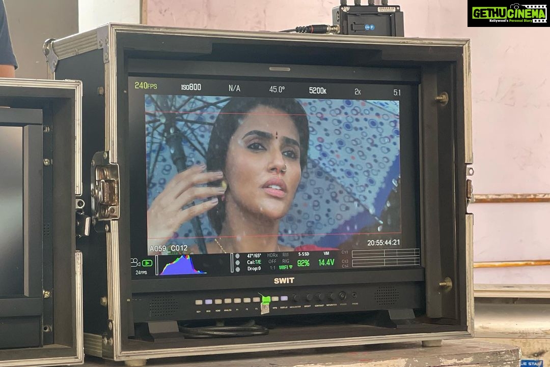 Akshara Gowda Instagram - BIG DAY ! ❣️ Not someone who posts something on the day of the release but this one is special ! Only reason being never in my dream I thought I would play a role like this ( did u guys ever imagine ? I’m sure that’s a unanimous NO ) ! But it took 10 mins for our @dirlingusamy to decide I would pull it off ! He genuinely believed in me when I dint even believe in myself ! So as an actor when u walk on sets with doubt and your director is ur biggest cheer leader I guess we just have no option but to “Kill it “ ❣️ ! And our @sujithvaassudev sir thank u for making me look good as “Swarna AKA GURU’s wife “ the last pic is how I keeping talking to him (it’s thru the camera) you are my Favourite of all times !! And @aadhiofficial for being such a great co-star , a thorough gentleman and for the interesting conversations:) Then my team who put this whole look together who were more excited than me thinking I might never get to play such role again they put in all there blood , sweat and imagination !! Makeup @manjiri_trivedi Hair @makeupnhairbyrekha Assisted @chethan.s.appu And special thanks to @suryakoyya for styling me ( not easy to put this look together in such last min with so much minute details ) Lastly @srinivasaasilverscreenoffl the best producers in town 🤗 from the day I signed to today my respect for u guys just keeps increasing ! Thank u Srinivas sir and Pawan sir for everything 🤗 And then @sathishoffl (the magic man who pulled this one out of his hat 🎩 for me ) thank u bro🤗❣️ just a beginning for a great journey ahead @artistmanagement_ind #THEWARRIOR is in ur hands now ❣️ show some love ❤️ no actually show a lot of love 🙌💕 @ram_pothineni @aadhiofficial @dirlingusamy @krithi.shetty_official @srinivasaasilverscreenoffl @srinivasaachitturi @thisisdsp #rampothineni @sujithvaassudev @anbarivu_film @thisisputta @adityamusicindia @dhaniaelay @masterpiece.offl #TheWarriorr in CINEMAS now ⚔️