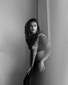 Akshara Gowda Instagram - Blue state of mine 🦋💙 Styled by @officialanahita Makeup and hair: @naazbridalmakeovers Pics: @thescienceofphoto #aksharagowda #stylishtamilachi #aksharagowdabikki #stylishtamizhachi #bali #style
