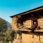 Amala Paul Instagram - A journey to the edge of the earth! #himalayas #Thirthanvalley #Rakhunditrek #trekking #vacay #vacaydiaries #vacation #onewithnature #inmyzone #foundmycalm