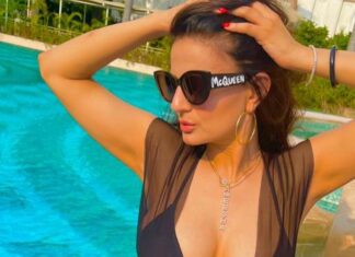 Ameesha Patel Instagram - Black is always beautiful 🖤🖤🖤🖤🖤🖤