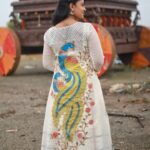 Ammu Abhirami Instagram - 🌼🌼🌼 Styling: @shriya_sriram Outfit: @shrees_ethnic_wear Photography team: @sat_narain @the.portrait.culture @__studio_j_ @praveenbabu96