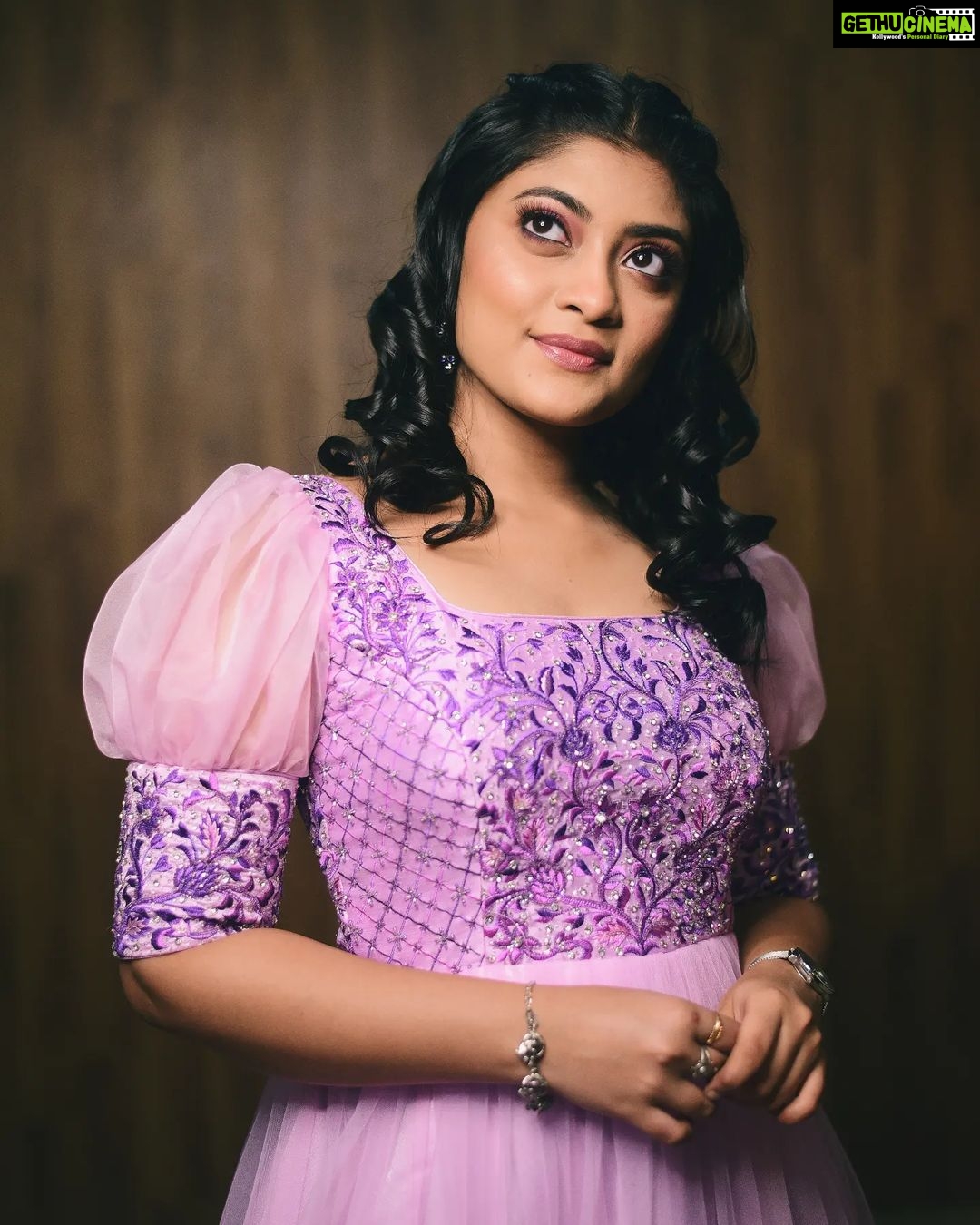 Ammu Abhirami Instagram - 💜💜💜 Beautiful dreamy outfit: Styled by @shriya_sriram ❤️ Outfit by @shrees_ethnic_wear Muah by @kabooki_mua and team Photography by @sat_narain @praveenbabu96 @__studio_j_