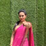 Amulya Instagram – My favourite song for my 1st reel #anemadihelutini … Wishing huge success to our producer @tharunsudhir and to the entire time of #gurushishyaru @realsharaan sir @nishvika_ _ ♥️♥️

Costume : @memsahib_byshachinaheggar 
VC : @suryaa__gowda