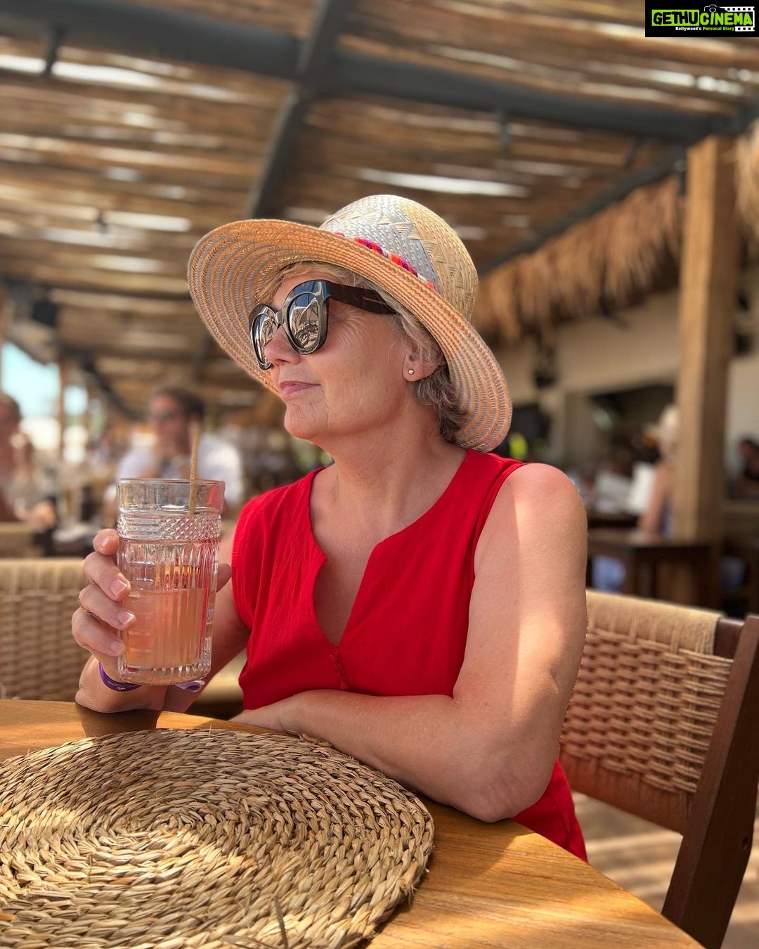 Amy Jackson Instagram - Super Moons mixed with Super Love π«ΆπΌ β¨ππ€πΌπ«ππͺ¬π Ibiza, Spain