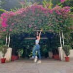 Amyra Dastur Instagram - Pouting in Patiala 🌸🌷🌸 . . . #bts #shootlife #newadventures #patiala #punjab #love #instagood #happy #photooftheday Neemrana The Baradari Palace
