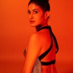 Amyra Dastur Instagram – Clarity is overrated ✨
.
.
.
📸 @dieppj 
Styled by @malvika_tater 
Wearing @nikhilthampi for @labelrsvp 
Hair @hairstylist_madhav 
MUA @miimoglam 
.
.
.
#blurry #blurredlines #goldengirl #allthatglitters #experiment #photoshoot