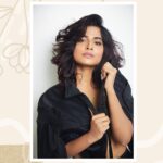 Anagha Instagram - ⚡️ Styled by: @alliaalrufai Hair & Make up: @namratasoni 📸: @rohanshrestha