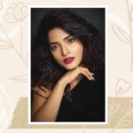 Anagha Instagram - 🌹 Styled by: @alliaalrufai Hair & Make up: @namratasoni 📸: @rohanshrestha
