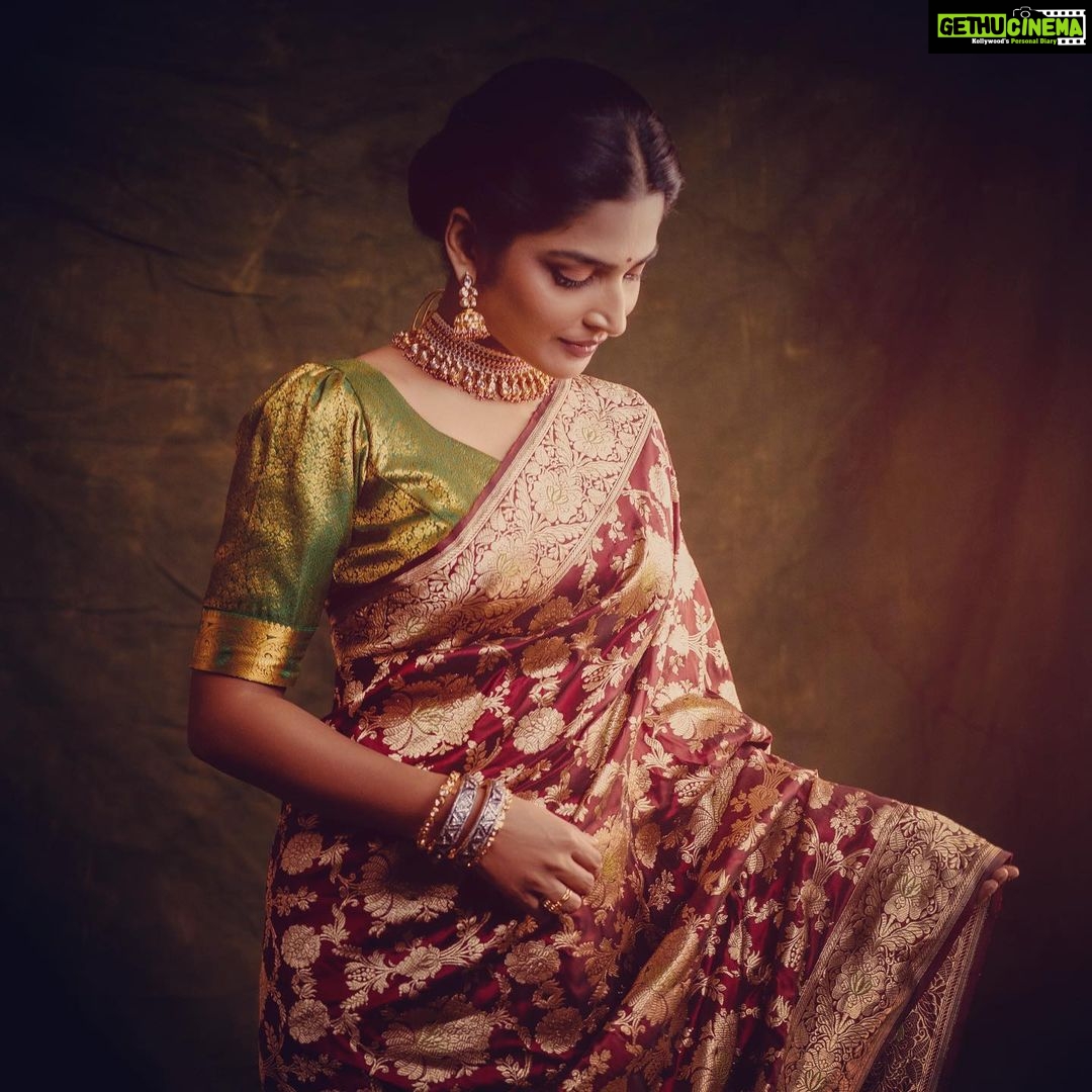 Anagha - 76.7K Likes - @santoshmishraphotography @artcantbebothered @worldofraofficial @richie_muah