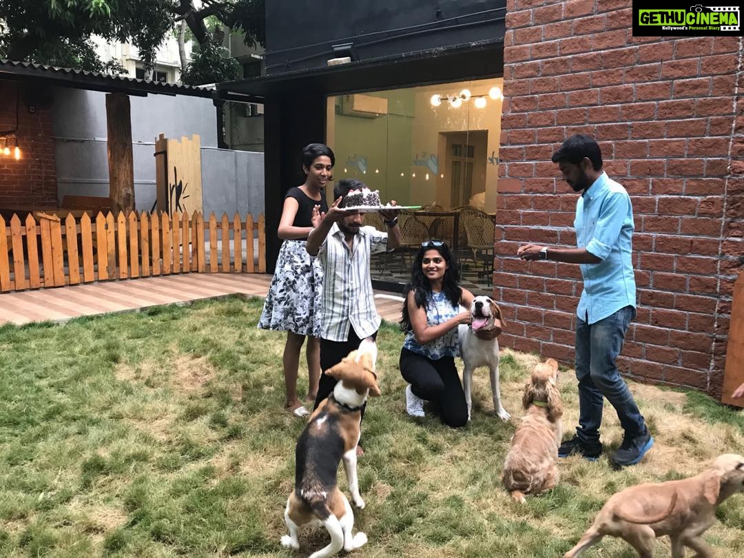 Anagha Instagram - 😍that was some good time.. happy bday jaffar.. The Bark