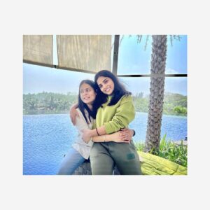 Anagha Instagram - Happy birthday maaa❤️ @manj_vin , the most honest  and sweetest woman I know ❤️
I love you 😘🙈…