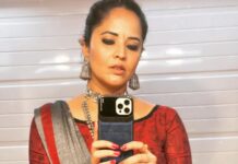 Anasuya Bharadwaj Instagram - #Darja is all yours now! Playing in theatres near you!! #Kanakam 🗡 @suniltollywood @sireeshanulu @aqsa0778 @pss_entertainments__ #Shammi #Sameer #Shakeel @gaurinaidu ⭐️