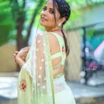 Anasuya Bharadwaj Instagram - Be your own reason to smile 😊🧚🏻‍♀️ For #PartycheddamPushpa #ThisAfternoon #12pmOnwards only on @starmaa Jewels by @lorifinejewellery ✨ PC: @verendar_photography