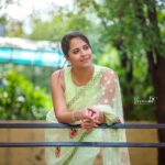 Anasuya Bharadwaj Instagram - Be your own reason to smile 😊🧚🏻‍♀️ For #PartycheddamPushpa #ThisAfternoon #12pmOnwards only on @starmaa Jewels by @lorifinejewellery ✨ PC: @verendar_photography