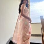 Andrea Jeremiah Instagram – 🌸🌸🌸 

MUH @altafmammoo @sharmilahairstylist 

#saree #sareelove #desi #desigirl #shotoniphone